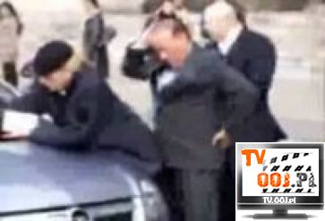 Silvio Berlusconi zachodzi od ty